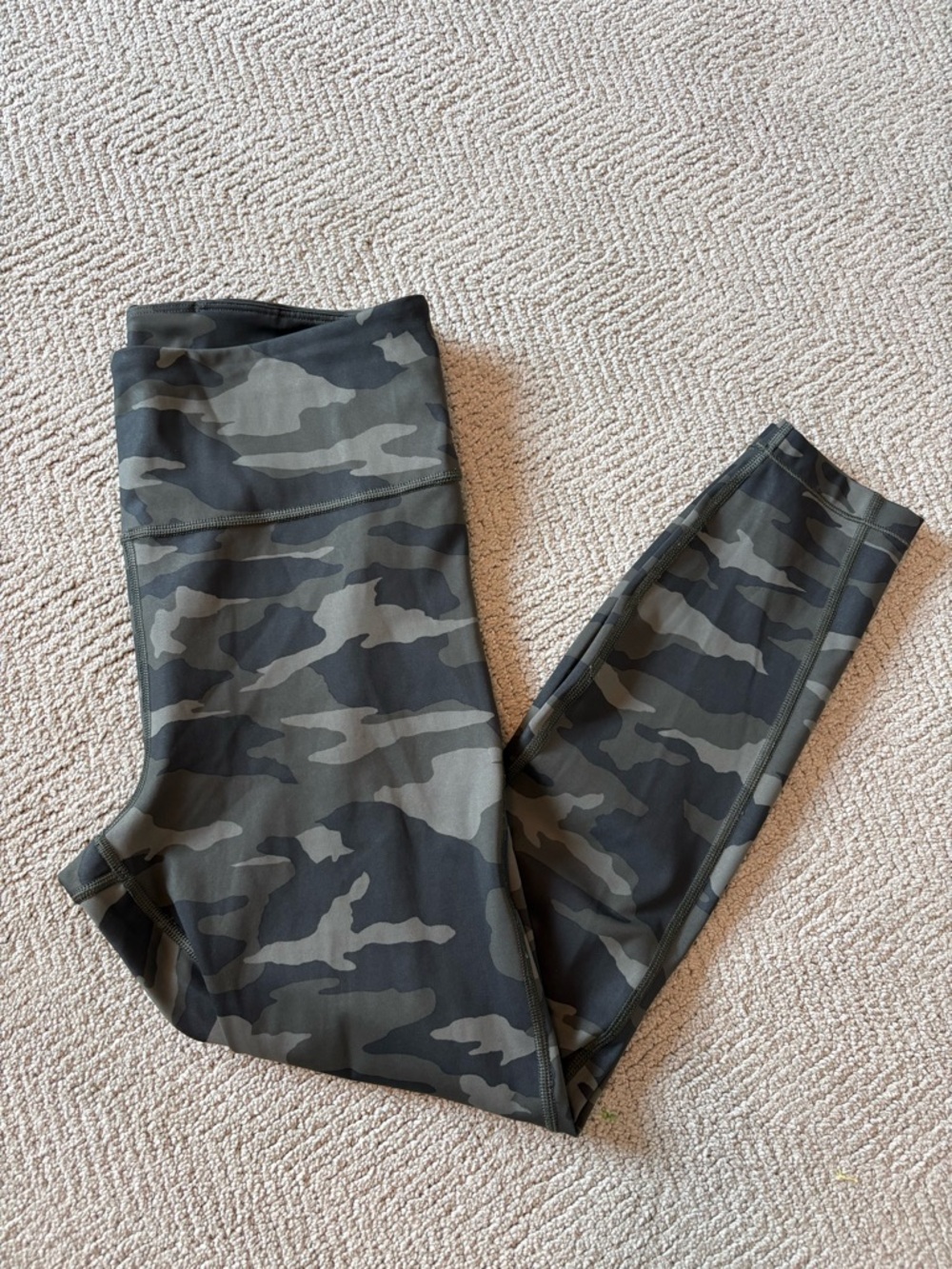 ATHLETA Ultimate Stash 7/8 Leggings Small